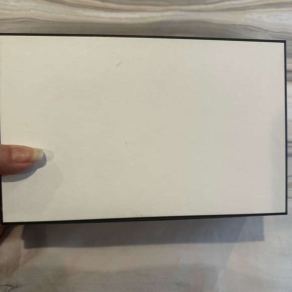 Chanel Classic White Box - Picture 2 of 9